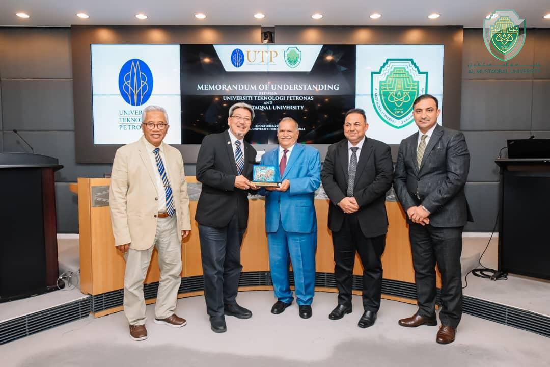 السيد رئيس جامعة المستقبل يوقع إتفاقية تعاون علمي وأكاديمي مع جامعة بتروناس التكنولوجية الماليزية UTP