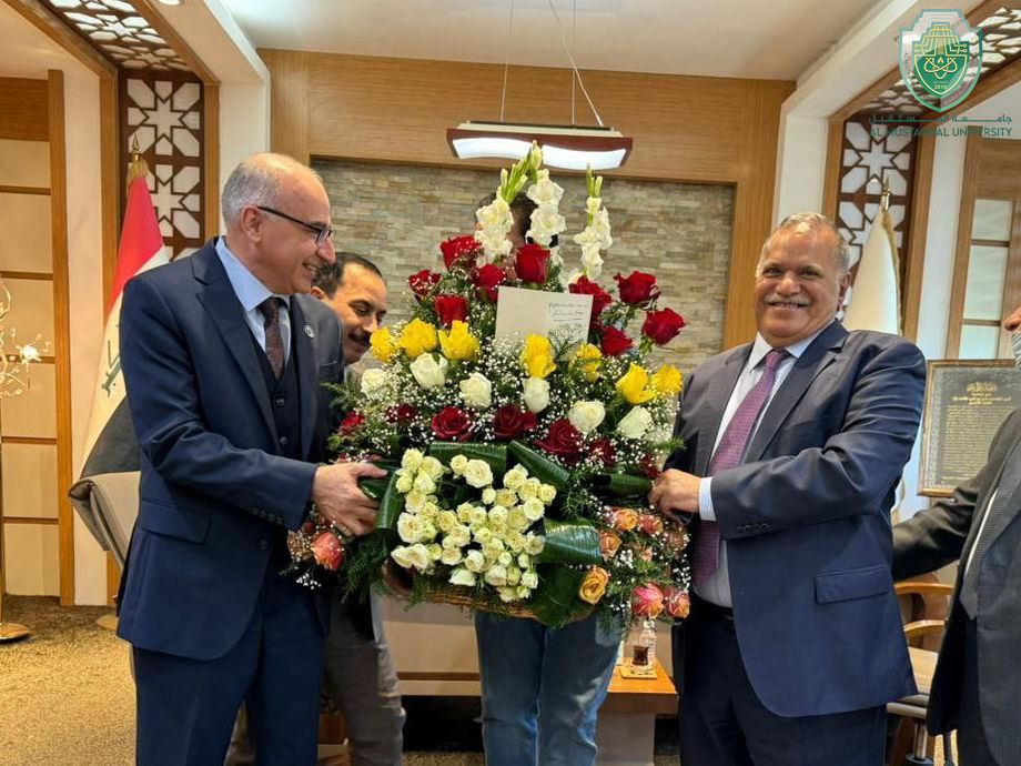 السيد رئيس جامعة المستقبل يقدم التهنئة الى السيد رئيس جامعة بغداد الاستاذ الدكتور  بهاء إبراهيم كاظم بمناسبة تسنمه منصب رئاسة جامعة بغداد 