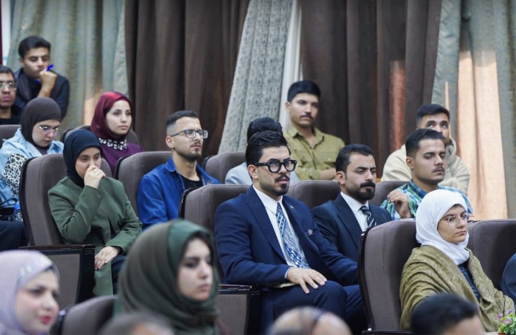 حضور طلابي مميز وتفاعل أكاديمي يعكس روح الالتزام