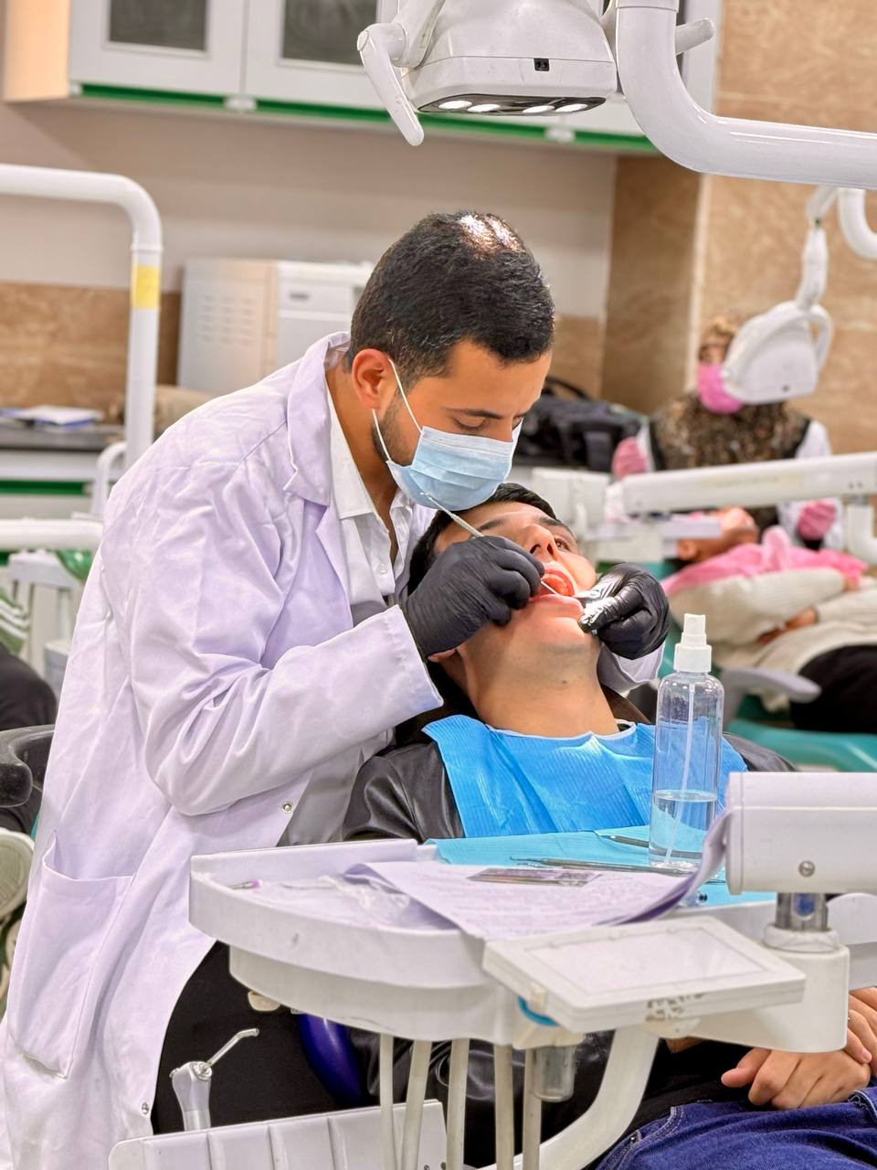 عيادة امراض اللثة