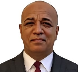 مقالة علمية بعنوان ( التراث في المسرحية العربية ) للتدريسي أ.م.د. هاشم صيهود محمد