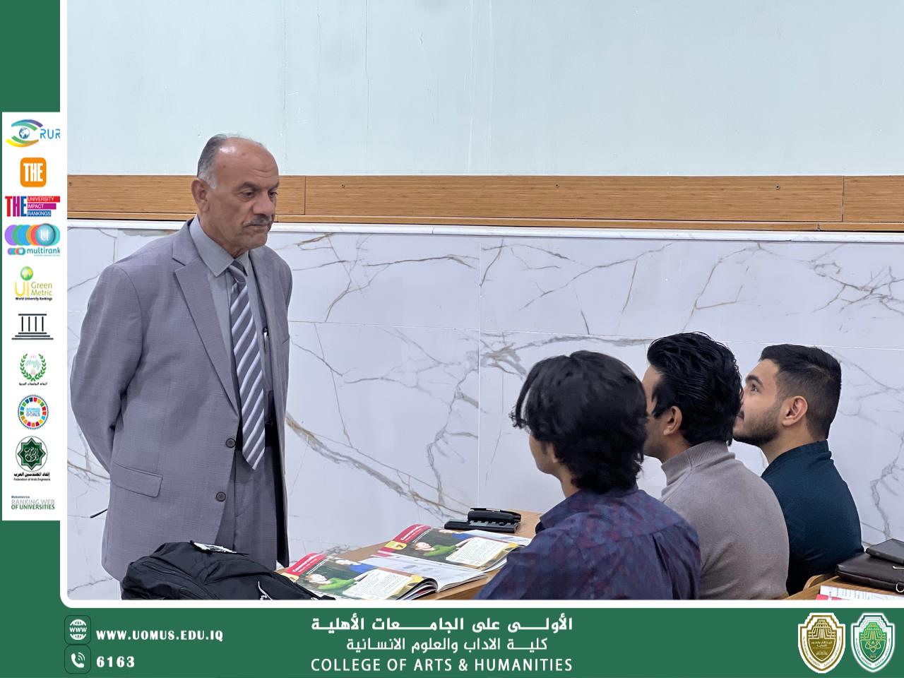 عميد الكلية يجري جولة تفقدية للاطلاع على أوضاع الطلبة