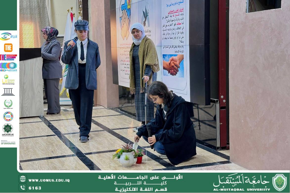 كلية التربية – قسم اللغة الإنجليزية يتعاون مع متوسطة الوائلي للبنات في تقديم عرض مسرحي تربوي باللغة الإنجليزية حول قيمة التسامح