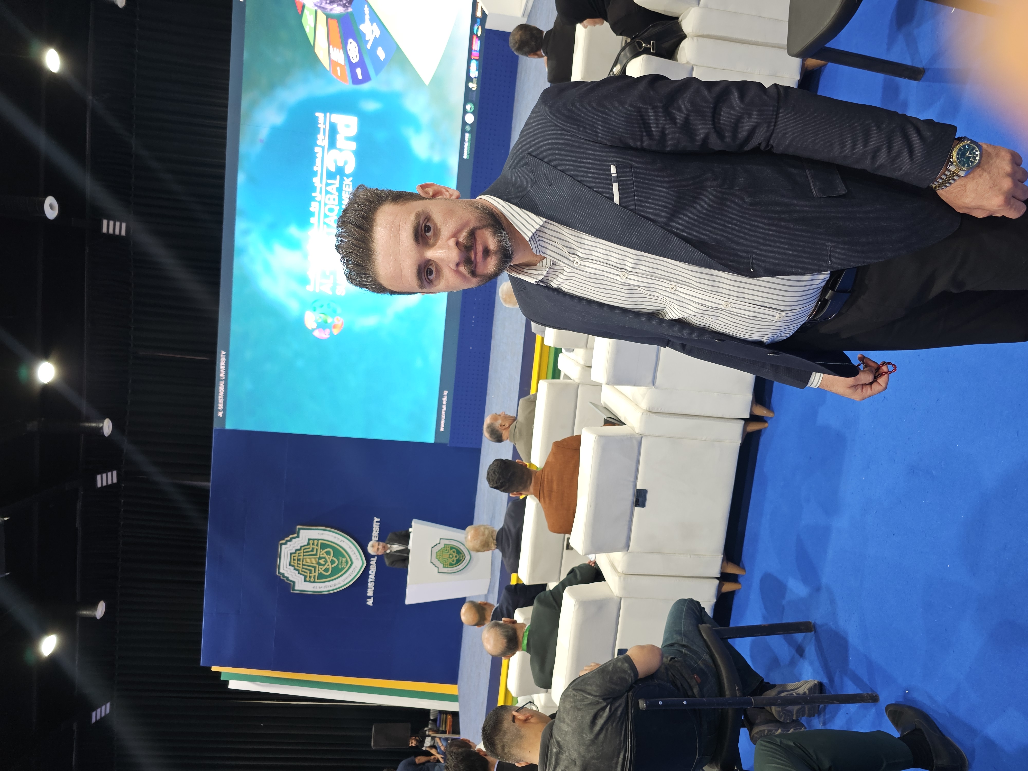 التدريسي مسؤول عن تقديم التعليم الجامعي والمساهمة في البحث العلمي والإشراف على الطلاب، بما يدعم جودة العملية الأكاديمية وتطوير المعرفة.